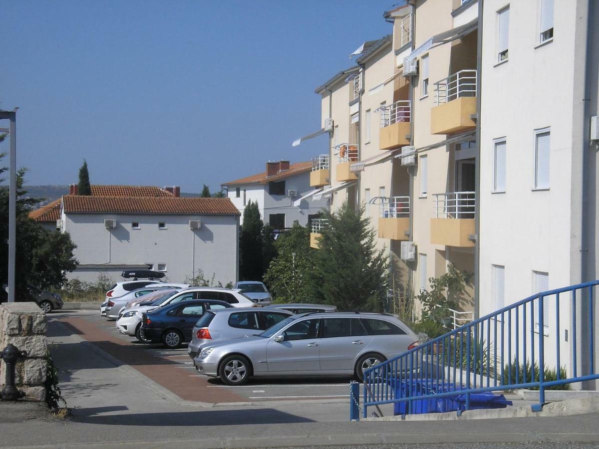 Marina Blue Apartment Starigrad Paklenica Exterior photo